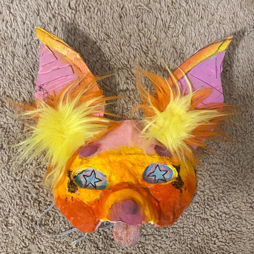 Colorful sunset bat-dragon mask for all ages - Picture 4 of 4